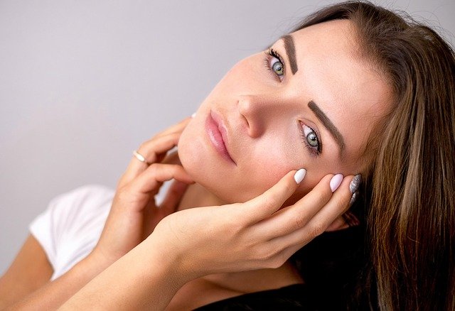 How You Can Minimize the Wrinkles at Home?