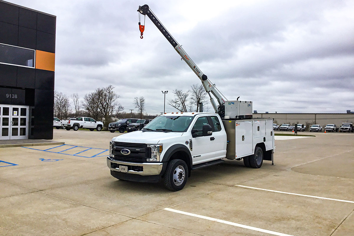 How to Find the Best Boom Truck Rental Services Near You
