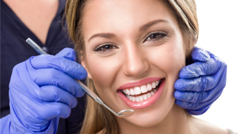 The Artistry of Cosmetic Dentistry: London’s Hidden Gems.