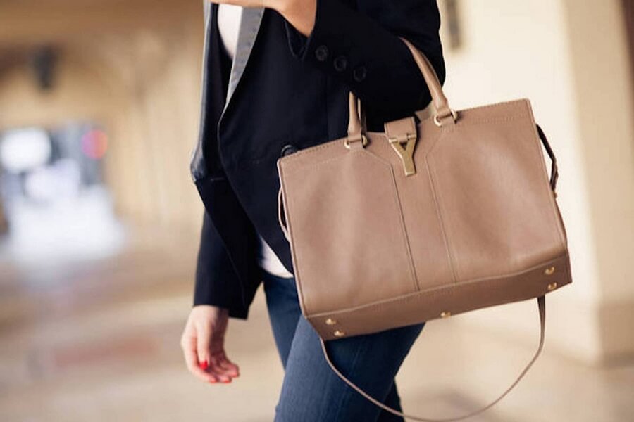 The Timeless Appeal of French Luxury: Why Leather Bags for Women Are a Fashion Essential