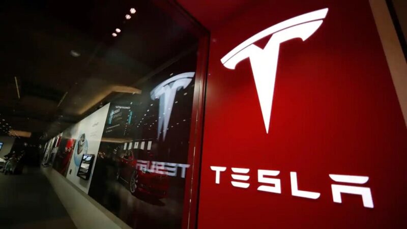 Tesla Investing: The Role of Modern Technologies in Transforming Trading Practices